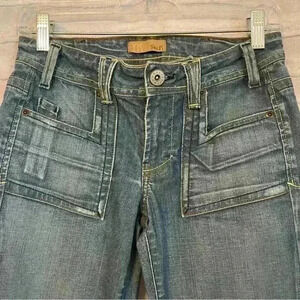 YANUK Women’s Jeans Size 26 Flare Denim 6 pocket with geometric design